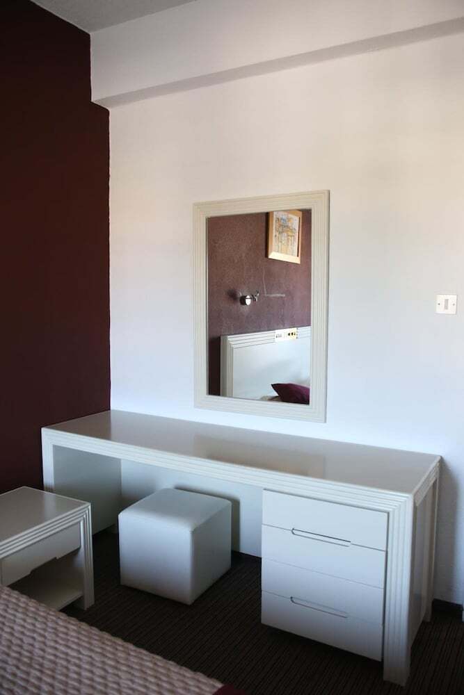 Hotel Kings Annex