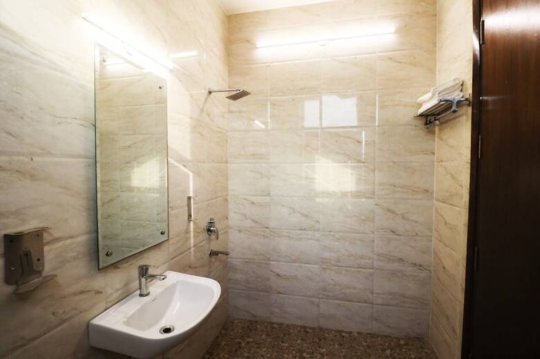 Hotel Sk Residency