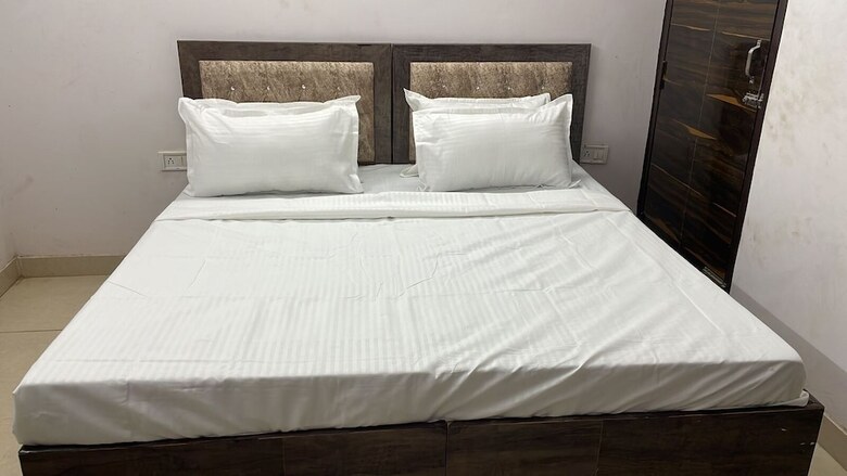 Hotel Sk Residency