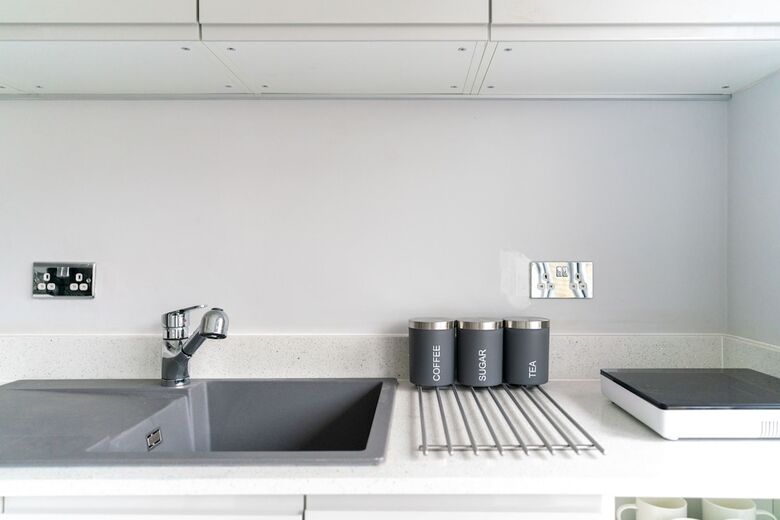Luxury 5bd Guesthouse