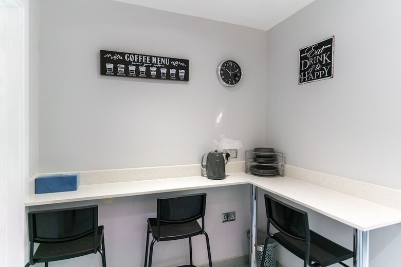 Luxury 5bd Guesthouse