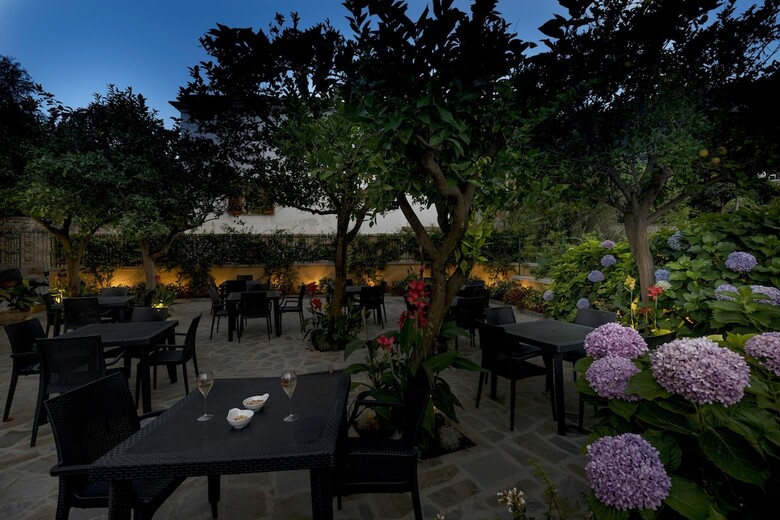 Hotel Leone