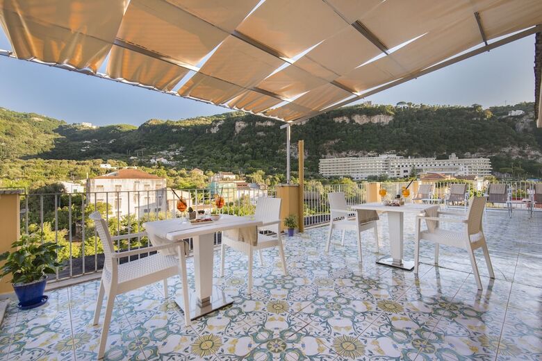 Hotel Leone