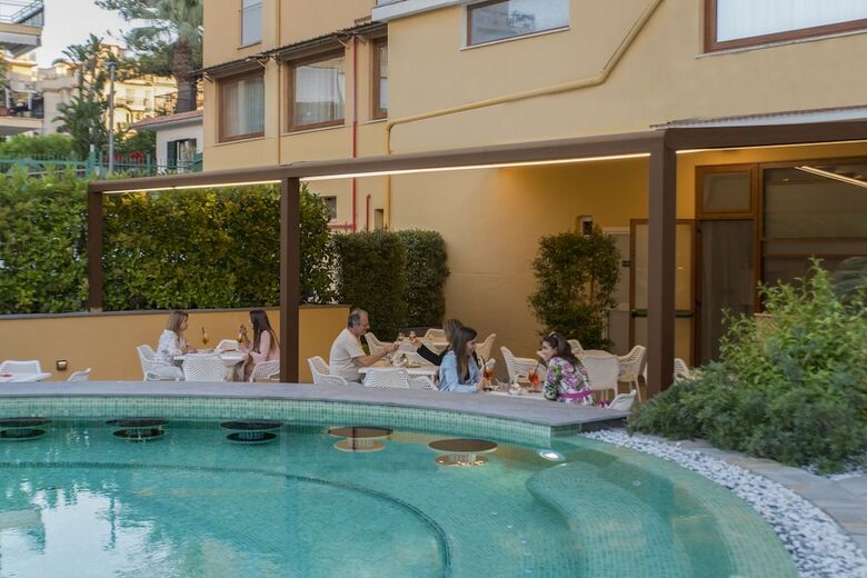 Hotel Leone