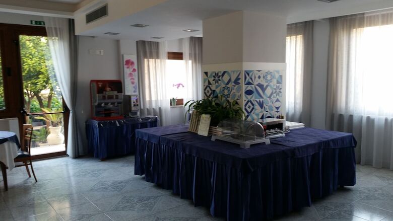 Hotel Leone