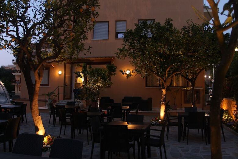 Hotel Leone
