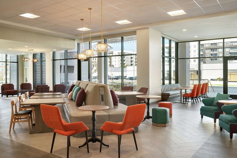 Hotel Home2 Suites By Hilton Woodland Hills