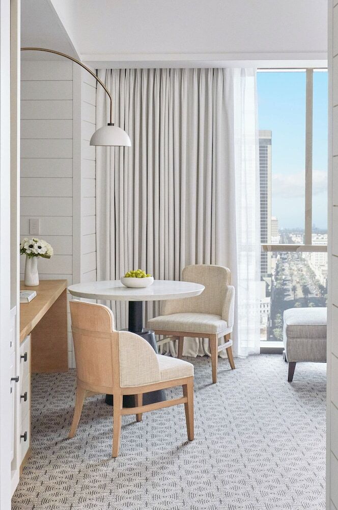 Four Seasons Hotel New Orleans