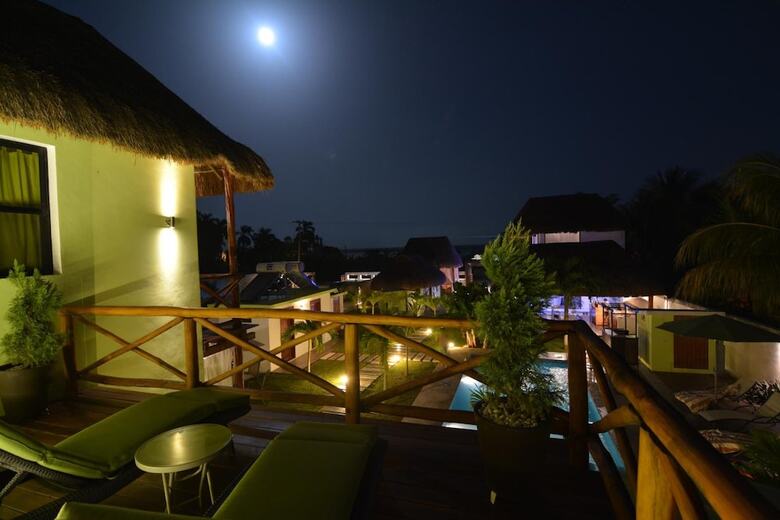 Hotel Caba�as Luxury Bacalar