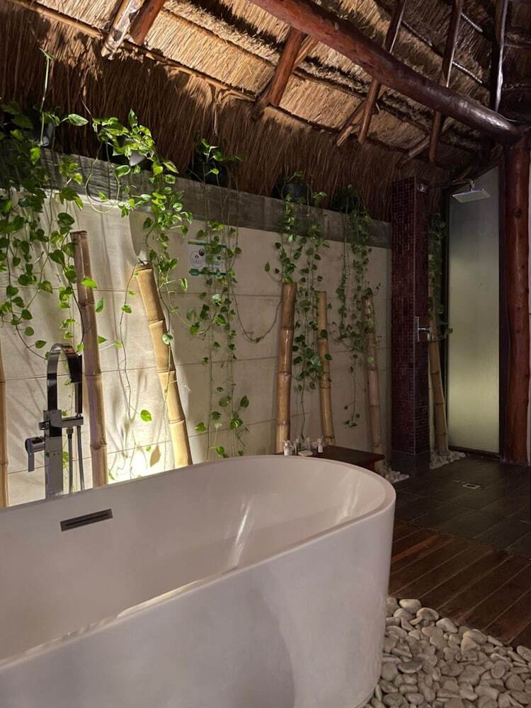Hotel Caba�as Luxury Bacalar