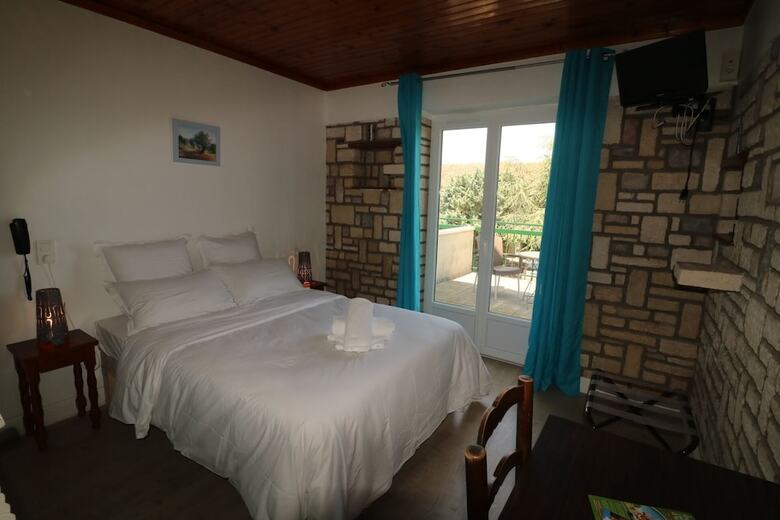 Hotel 30 Rte De Vallon Pont D Arc