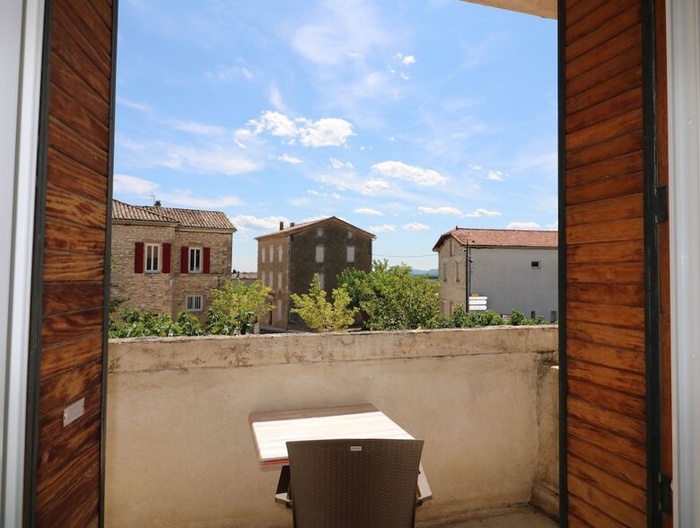 Hotel 30 Rte De Vallon Pont D Arc