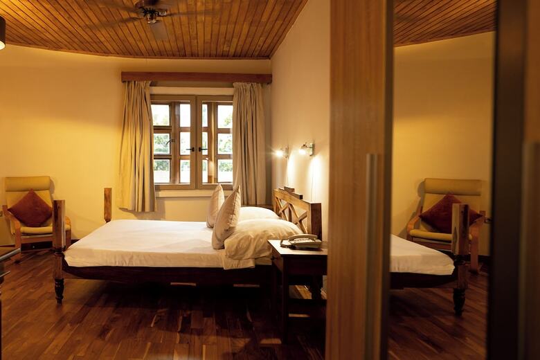Esther's Hotel