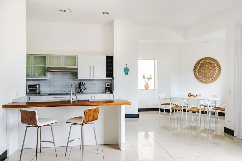 Mvillas - Luxury 2bed 2bath Condo W Pool