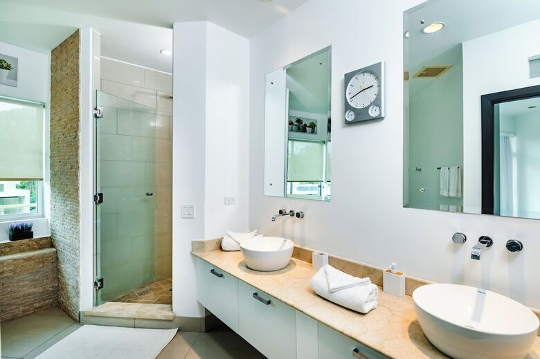 Mvillas - Luxury 2bed 2bath Condo W Pool