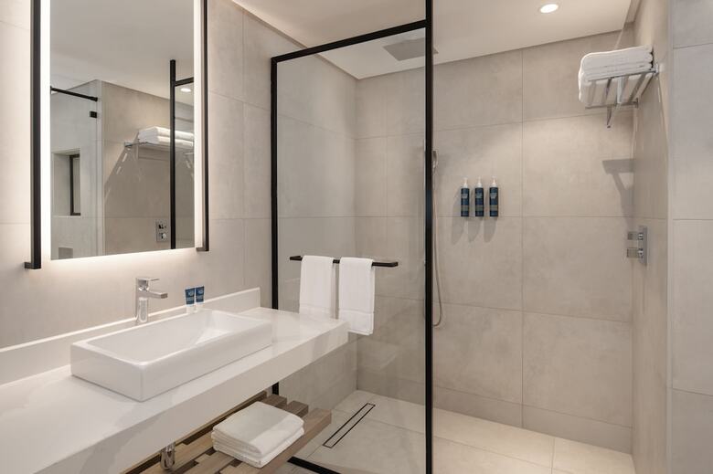 Hotel Four Points By Sheraton Kampala
