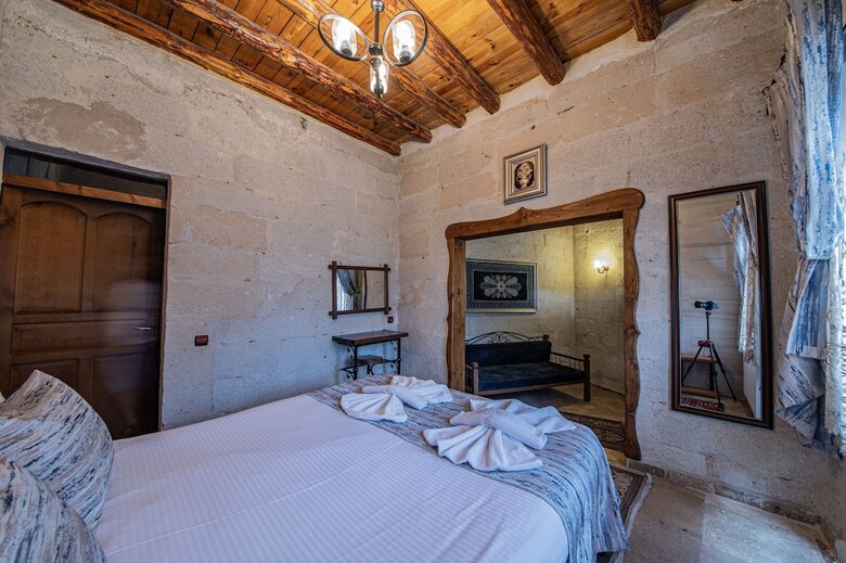 Hotel Chelebi Cave House