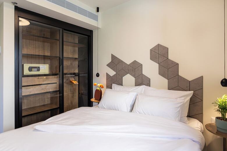 Hotel De Sheinkin Suites