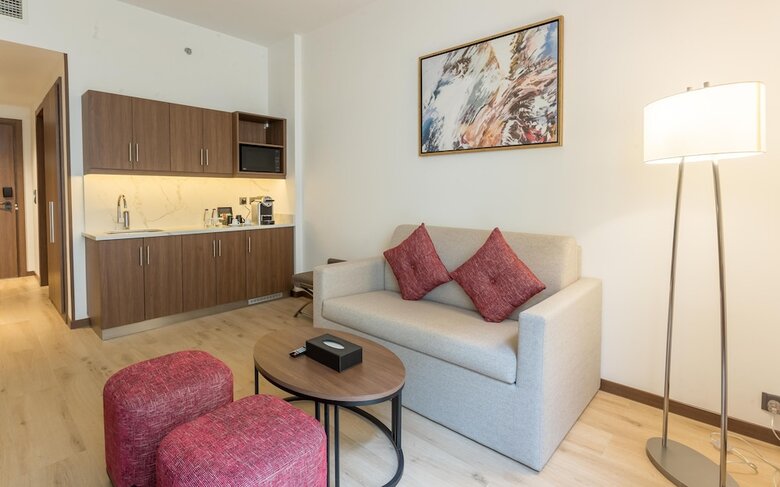 Comfort Hotel Jeddah King Road