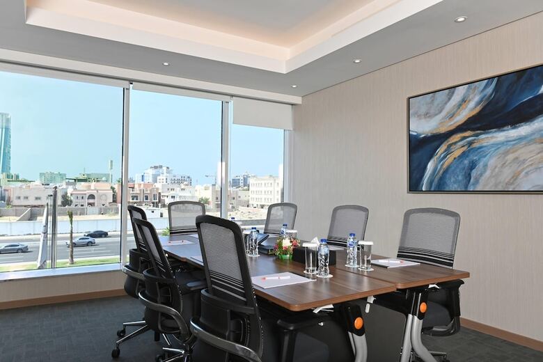 Comfort Hotel Jeddah King Road