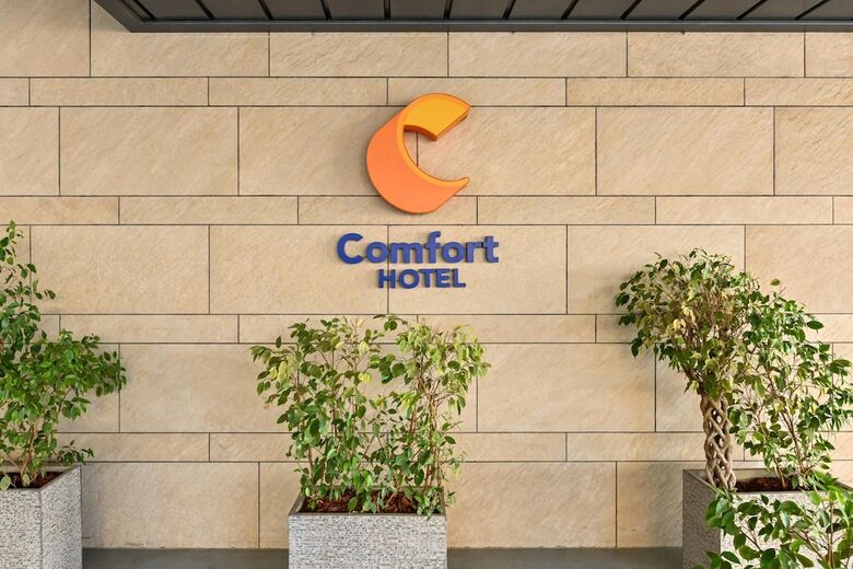 Comfort Hotel Jeddah King Road