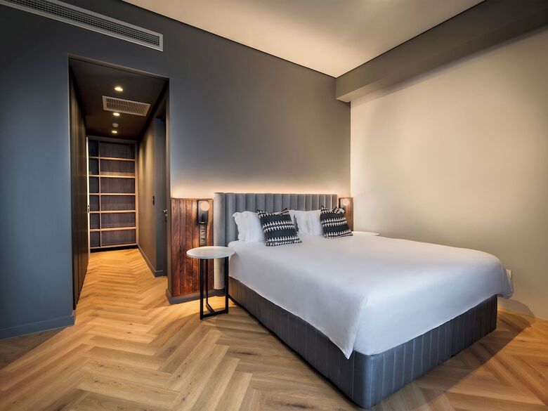 The Rockefeller Hotel By Newmark