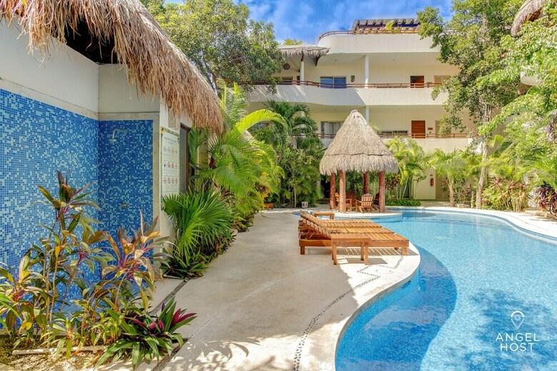 Apartamentos Condo Complex With An Alluring Pool & Tropical Vibes By Stella Rentals