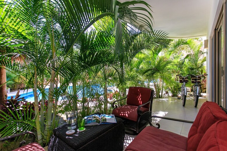 Apartamentos Condo Complex With An Alluring Pool & Tropical Vibes By Stella Rentals