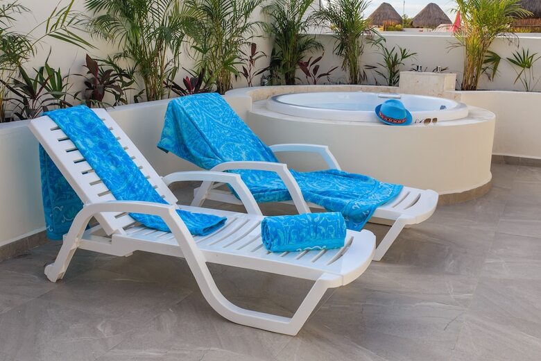 Apartamentos Condo Complex With An Alluring Pool & Tropical Vibes By Stella Rentals