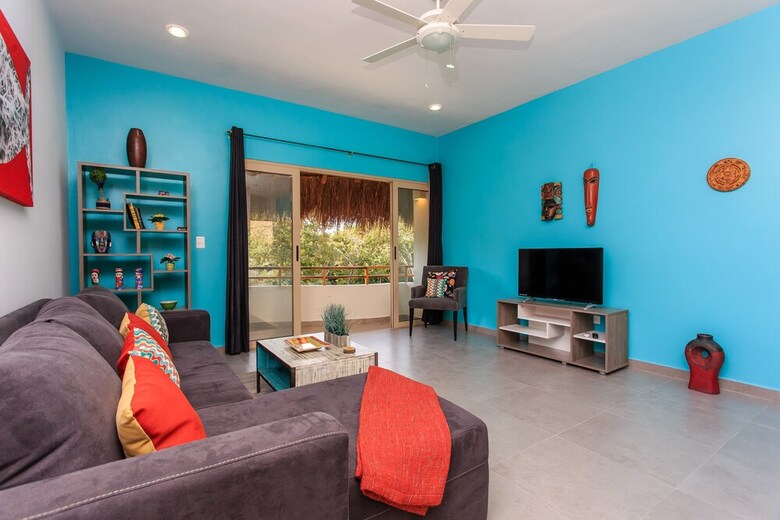 Apartamentos Condo Complex With An Alluring Pool & Tropical Vibes By Stella Rentals