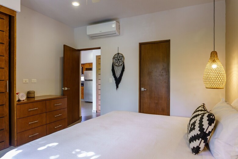 Apartamentos Condo Complex With An Alluring Pool & Tropical Vibes By Stella Rentals
