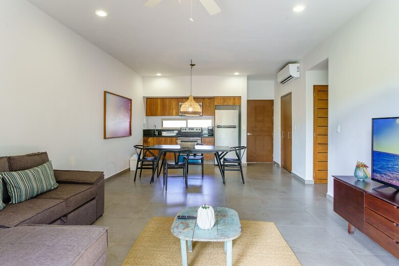 Apartamentos Condo Complex With An Alluring Pool & Tropical Vibes By Stella Rentals