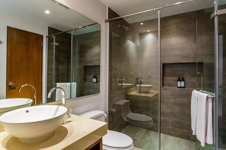 Apartamentos Condo Complex With An Alluring Pool & Tropical Vibes By Stella Rentals