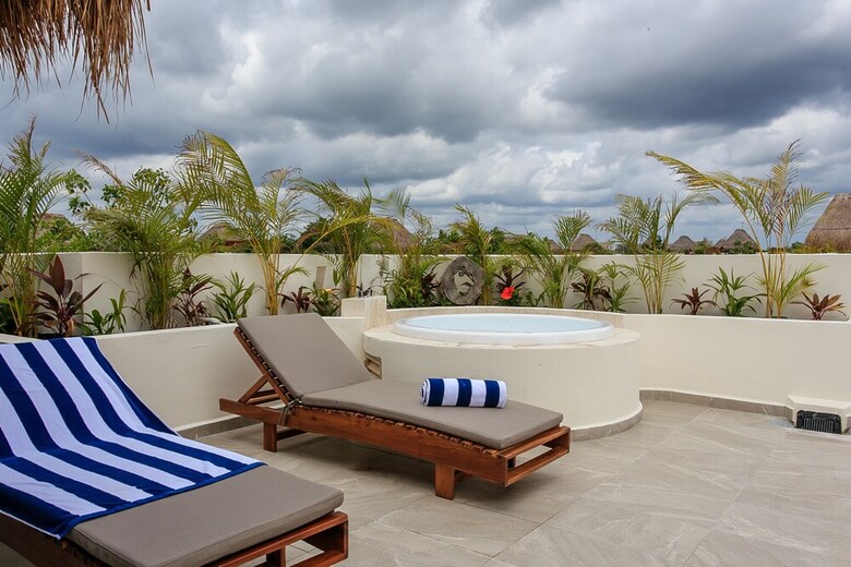 Apartamentos Condo Complex With An Alluring Pool & Tropical Vibes By Stella Rentals