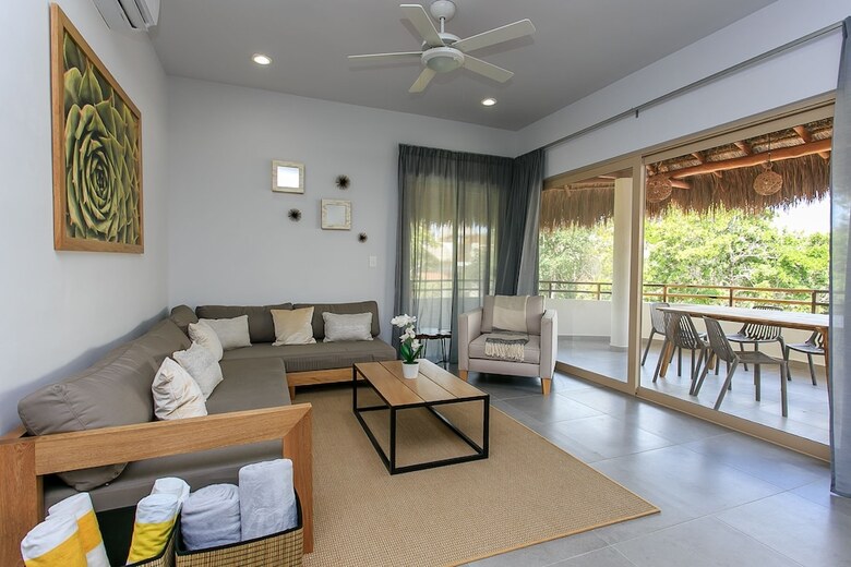 Apartamentos Condo Complex With An Alluring Pool & Tropical Vibes By Stella Rentals