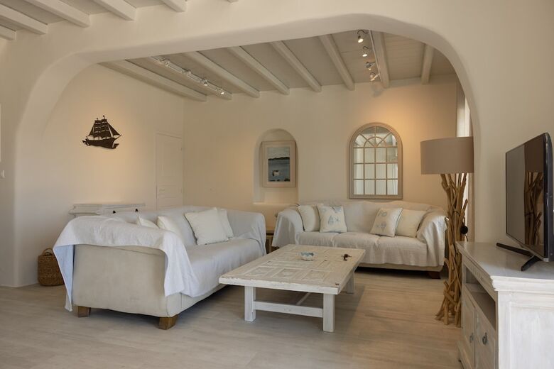 Amaris Mykonian Residence