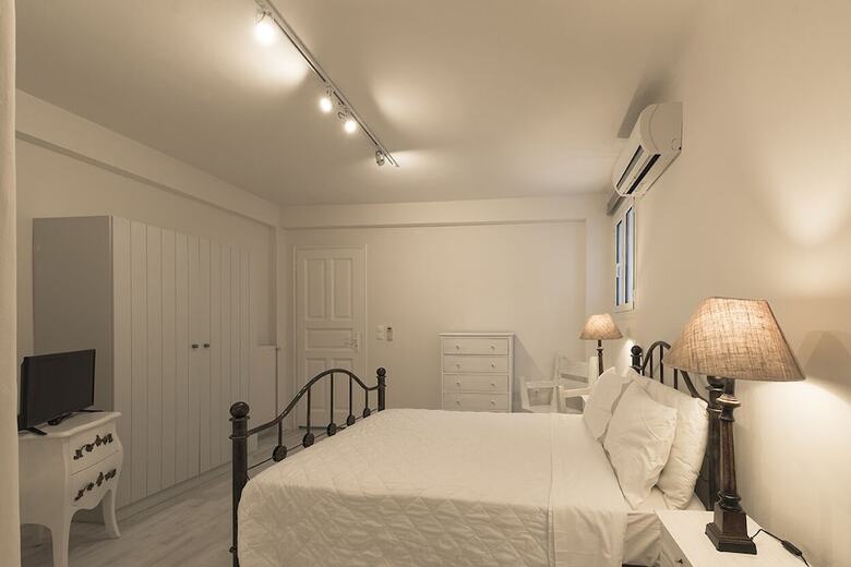 Amaris Mykonian Residence