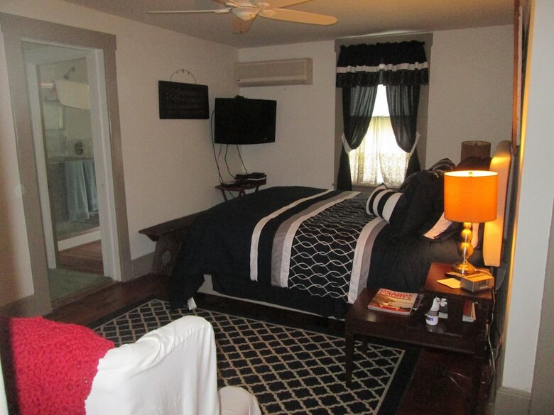 Buck's Homestead B&B