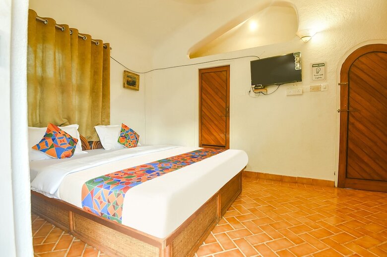 Fabhotel Royal Baga Residency