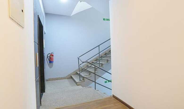 Hotel Fabexpress Meera Residency
