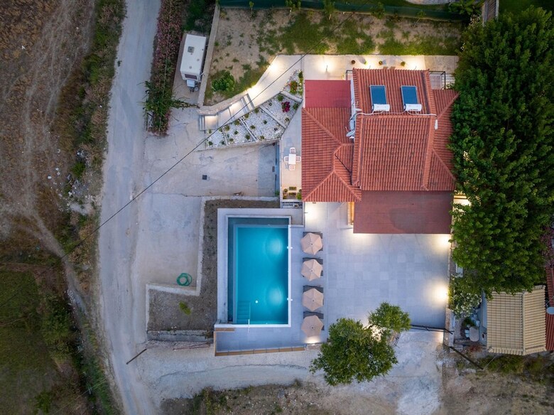 Iphigenia Apartments At Katelios