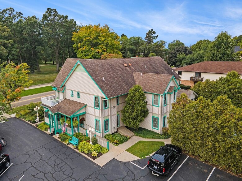 Bed & Breakfast Inn At The Park