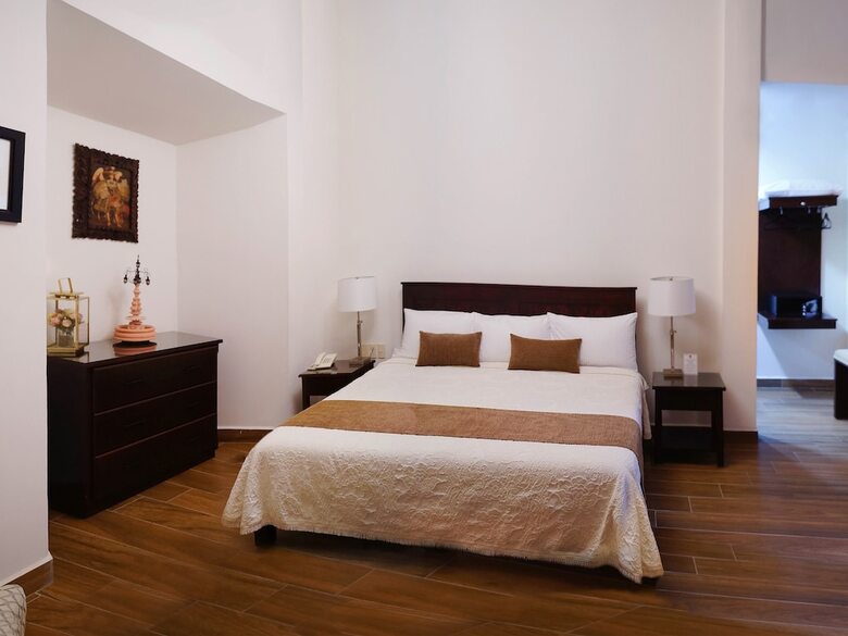 Hotel Casa Faroles
