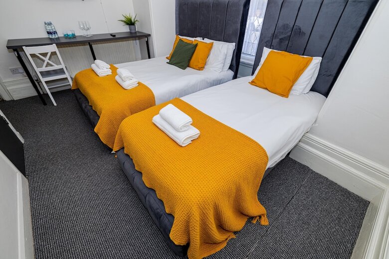 Woodford Hotel