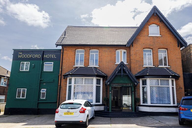 Woodford Hotel