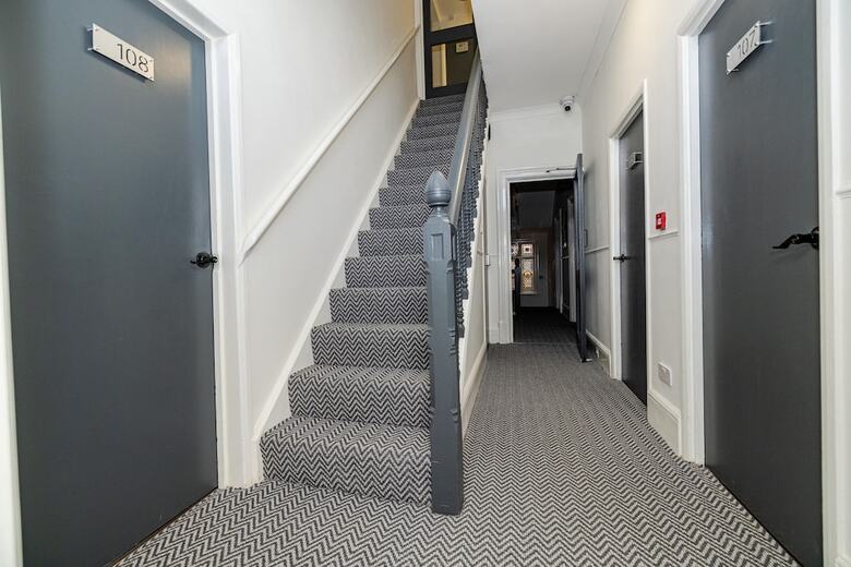 Woodford Hotel