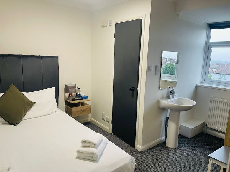 Woodford Hotel