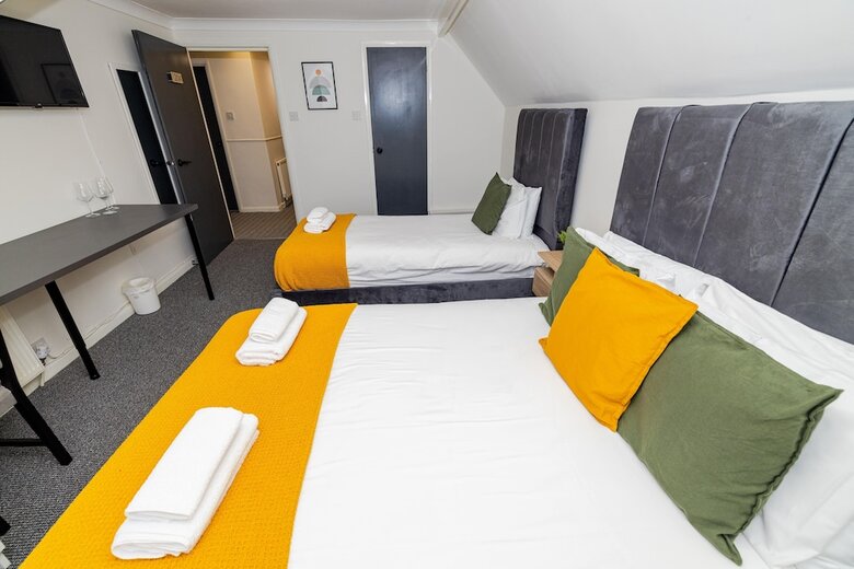 Woodford Hotel