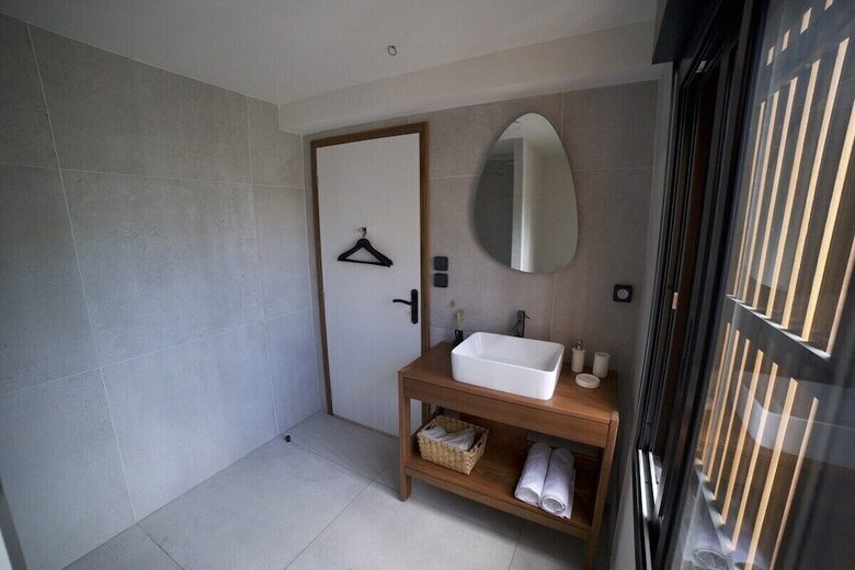 Hotel 10 Rue Du Four � Chaux