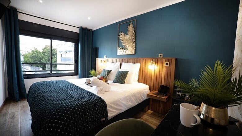 Hotel 10 Rue Du Four � Chaux